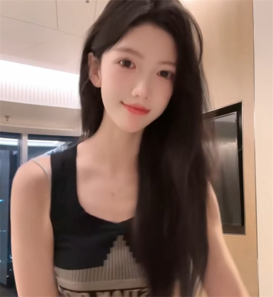 图片[2] - 10月10日青岛保时捷销售牟女士遭AI造黄谣，将对造黄谣者宣战 - 黑料吃瓜-最新娱乐八卦爆料平台-明星热点新闻实时更新