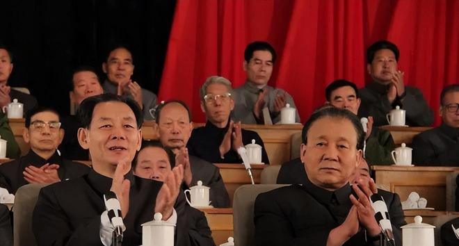 看完马少骅扮演的邓小平后，叶选廉打来电话：你是不是认识老爷子_看完马少骅扮演的邓小平后，叶选廉打来电话：你是不是认识老爷子_