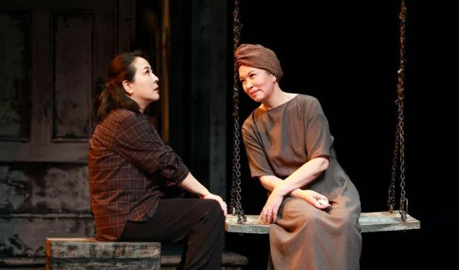 _卢燕老师生日快乐！《小郡之秋》收官，99岁译者登台谢幕_卢燕老师生日快乐！《小郡之秋》收官，99岁译者登台谢幕